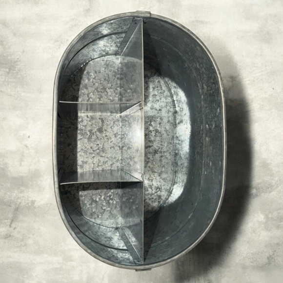 Dolly Parton Metal Tub with Red Lettering and Butterflies - Picture 2 of 2